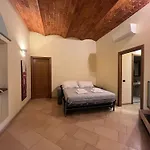 Wine Apartments Florence Barbaresco