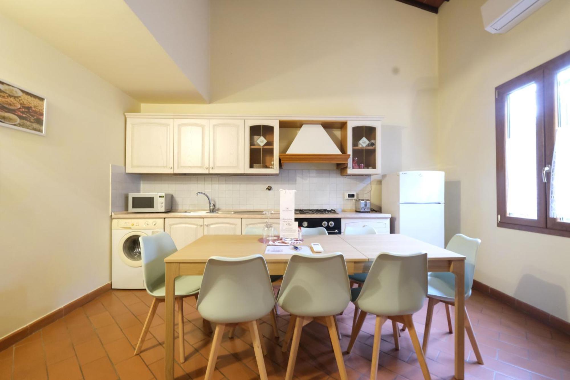 Wine Barbaresco Apartment Florence