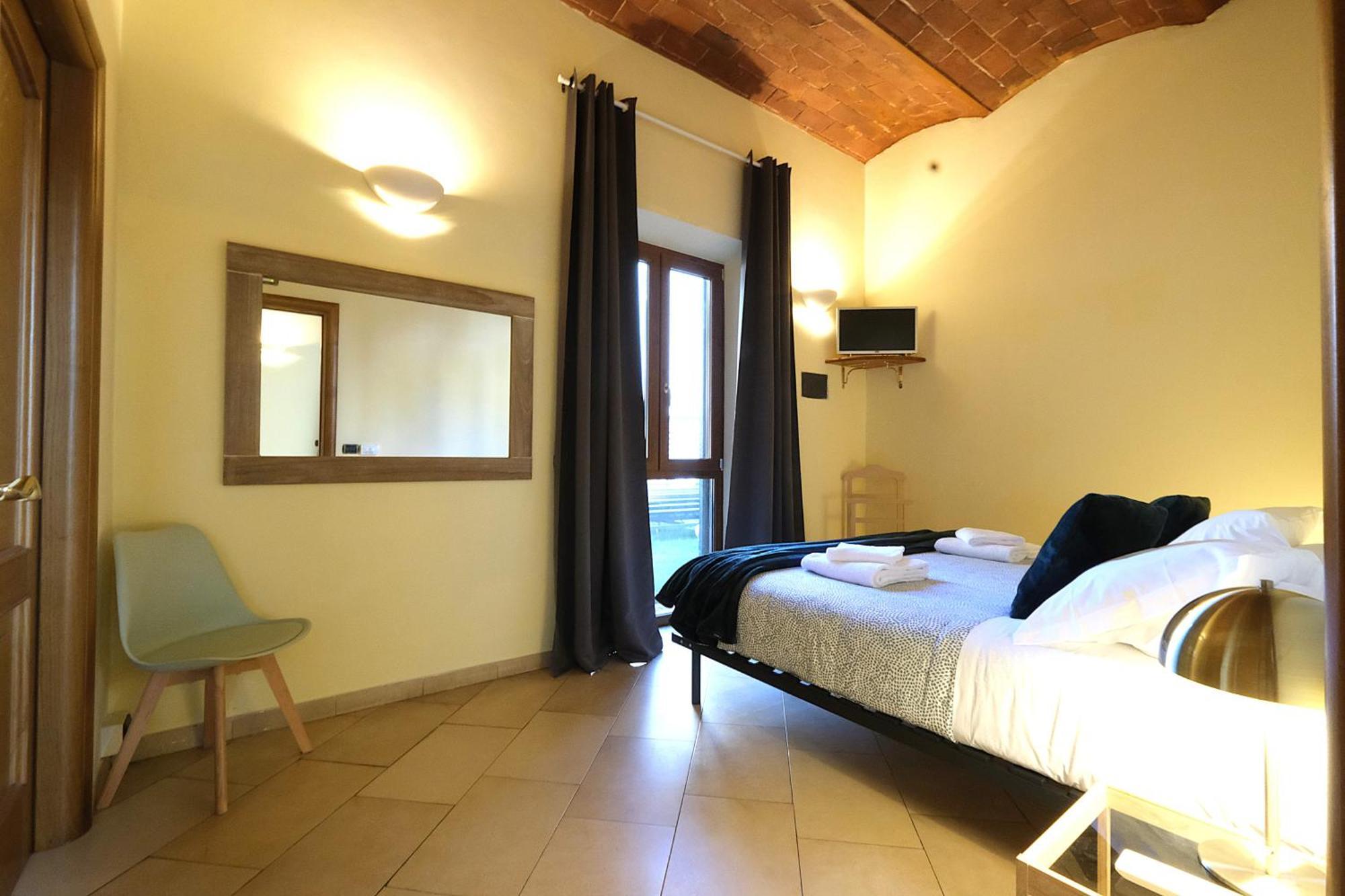 Wine Barbaresco Apartment Florenz